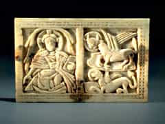 Elfenbein-Schnitzrelief mit Christusdarstellung und Evangelistensymbolen