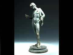 Bronzefigur des jungen Dionysos nach antikem Vorbild