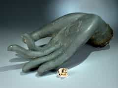 Große Hand des Buddha