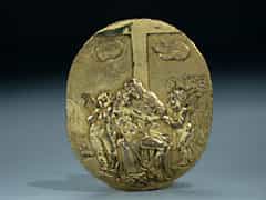 Ovales Bronzegussrelief mit Darstellung einer Pieta