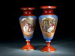 Paar Porzellan-Vasen in Empire-Form
