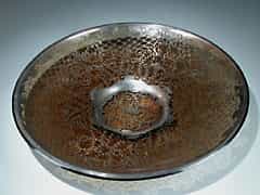 Runde Rauchglasschale mit Dekor in aufgeschmolzenem Silber