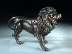 In Bronze gegossener Löwe
