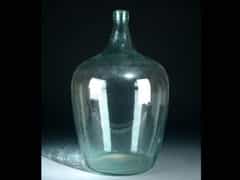 Vierkantflasche in farblosem Glas