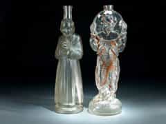 Zwei Flaschen in Form eines betenden Mönches, sowie einer Scherzfigur