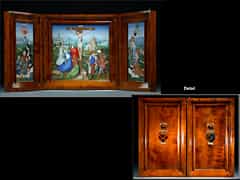 Fein gemaltes Hausaltärchen in Form eines Triptychons im Stil des 15. Jhdts.