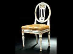 Weiss gefasster Louis XVI-Stuhl