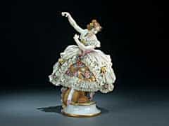 Porzellanfigurine einer Tänzerin