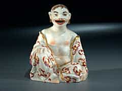 Porzellanfigur eines sitzenden Chinoiserie-Buddhas (sog. Pagode)