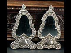 Paar barocke, versilberte Metallrahmen mit Spiegeleinsätzen
