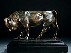 Bronzefigur eines Stieres
