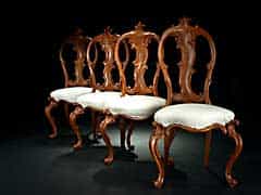 Satz von vier italienischen Rokoko-Stühlen