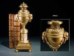 Feuervergoldeter Louis XVI-Tischleuchter