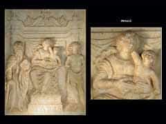 Italienische Reliefplatte der Frührenaissance mit Mariendarstellungen und Heiligen