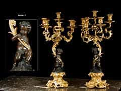 Paar französische Tischkandelaber in Bronze feuervergoldet. 