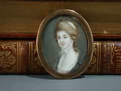 Oval-Miniaturporträt einer Dame
