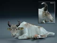 Meissener Porzellan-Figur einer liegenden Kuh