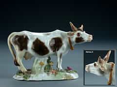 Meissener Porzellanfigur einer stehenden Kuh