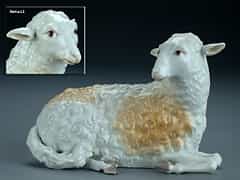 Meissener Porzellanfigur eines liegenden Schafes