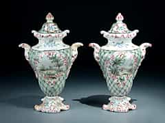 Paar Fayence-Vasen