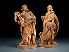 Holzskulpturen zweier Apostel