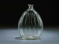  Formglasflasche