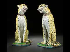 Paar Leoparden aus Steinzeug