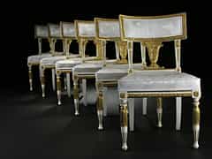 Satz von sechs klassizistischen Stühlen in Weiß und Gold
