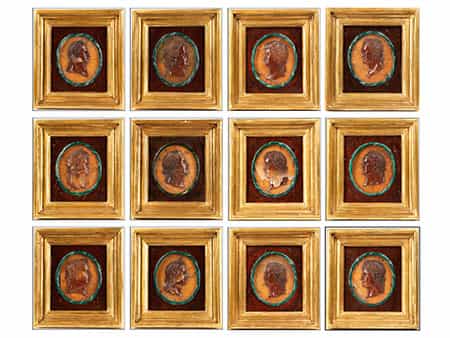  Satz von zwölf dekorativen Reliefs mit Imperatorenportraits