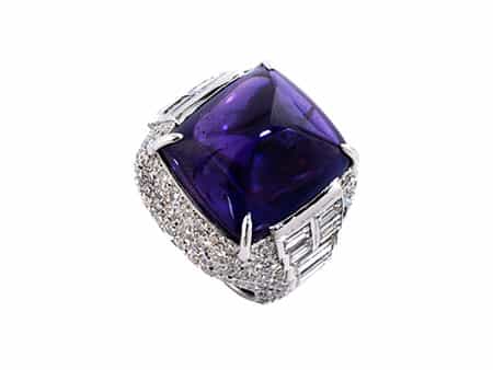  Violetter Saphir-Diamantring