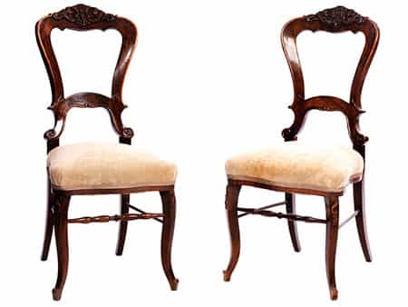  Paar Stühle im Rokokostil
