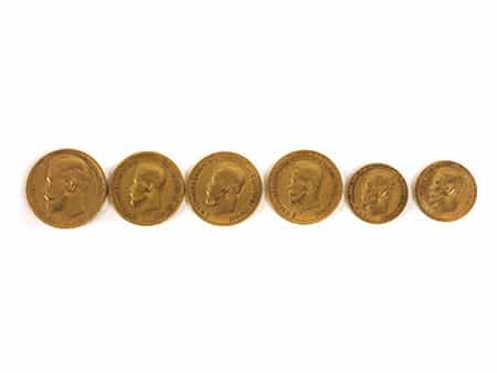 Sechs russische Goldmünzen
