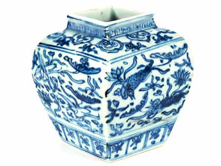 Blau-weiße Jiajing Vase