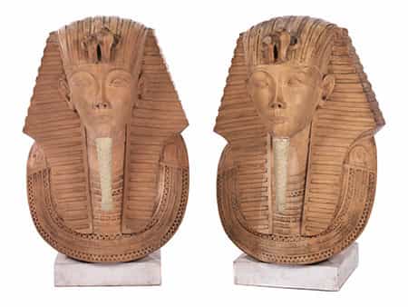 Paar Kolossalbüsten von Pharaonen