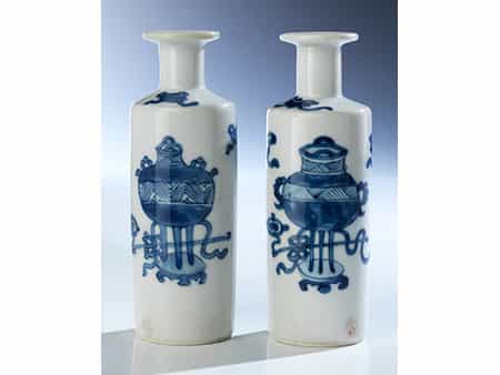 Paar kleine Kangxi-Flaschenvasen