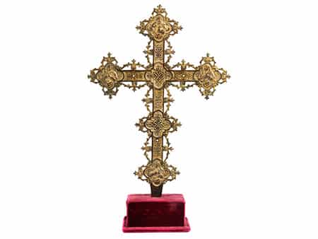 Vergoldetes Bronzekreuz