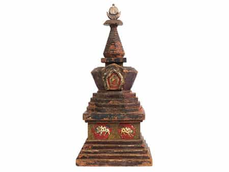 † Hölzerne Stupa