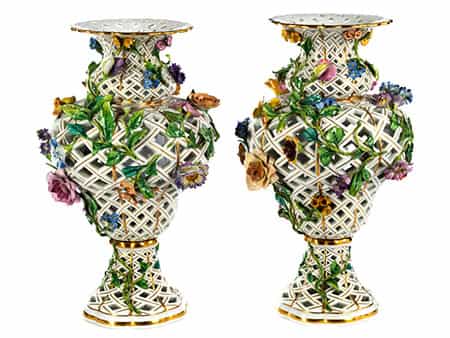 Paar durchbrochene Meißener Vasen