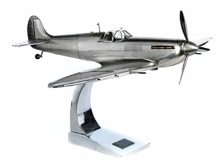 Modell eines Spitfire-Fliegers