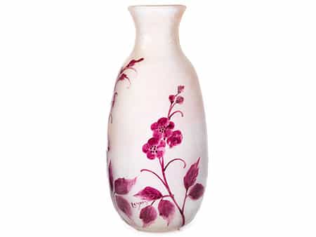 Große Vase mit Blütendekor
