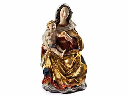 Große Schnitzfigur der Madonna mit Kind