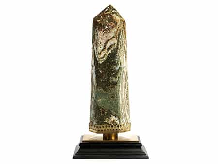 Interessanter ozeanischer Jaspis in Obeliskform