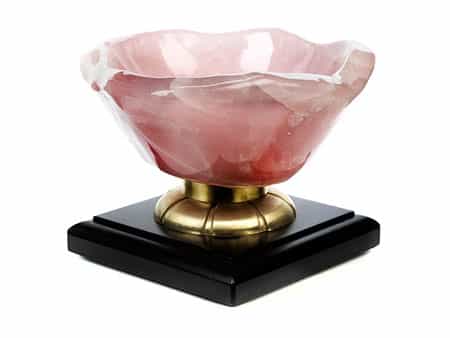 Große, rosafarbene Felsenkristall-Schale