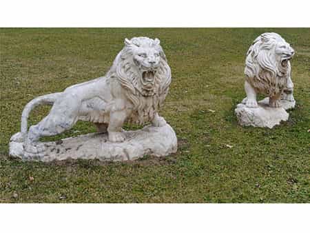 Paar Löwenskulpturen