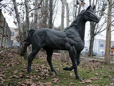 Pferdeskulptur in Bronze