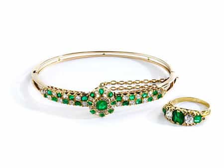 Smaragd-Diamantarmreif und Ring