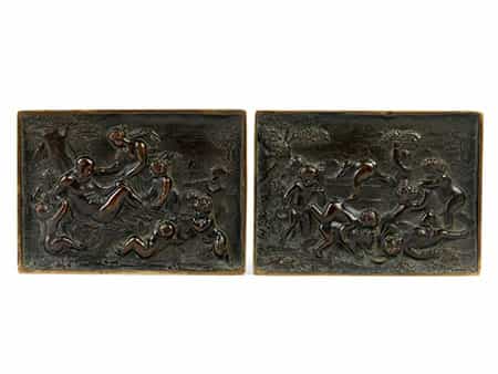 Paar Bronzereliefs mit Putti