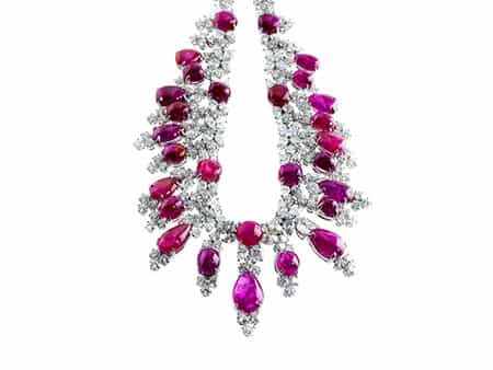 Burma-Rubin-Diamantcollier von Harry Winston