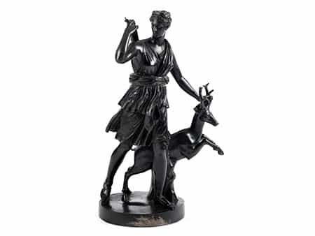 Bronzestatue der Jagdgöttin Diana
