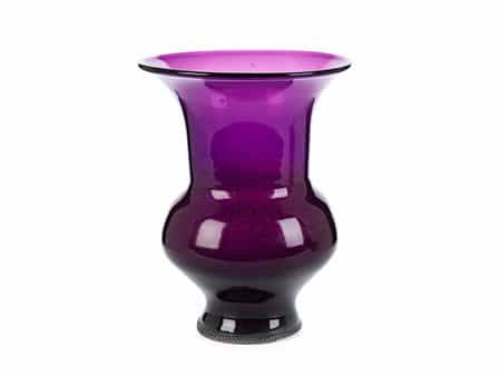Violettes Glasgefäß, wohl aus der Werkstatt Kunckel